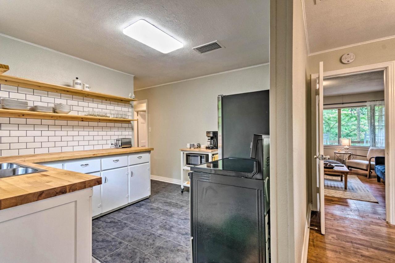Centrally Located Hot Springs Home With Deck! 外观 照片