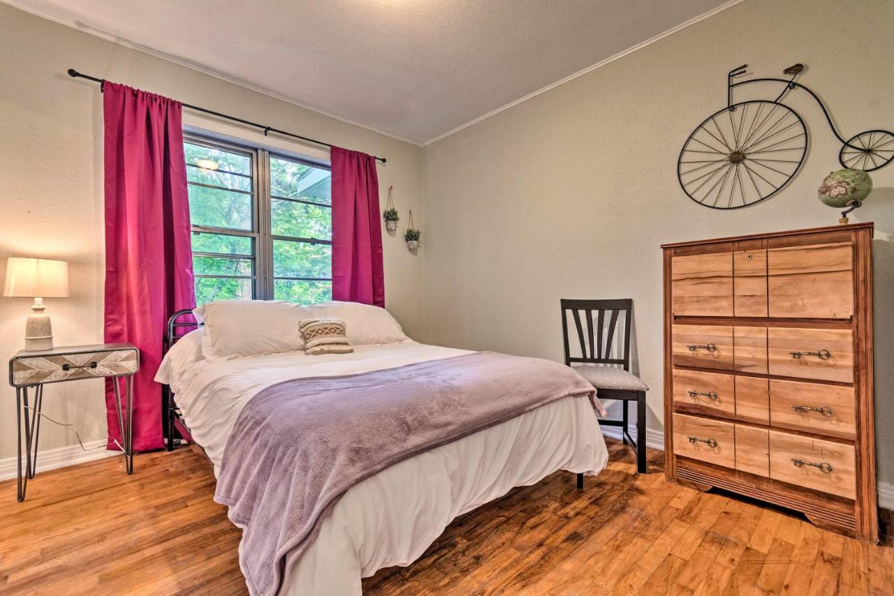 Centrally Located Hot Springs Home With Deck! 外观 照片